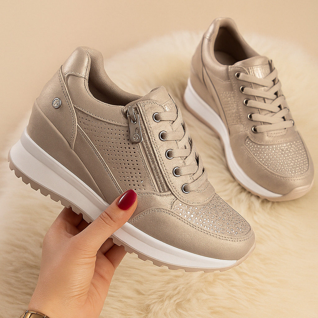 Women’s Wide-Fit Casual Shoes – Comfortable Everyday Wear with Extra Toe Room