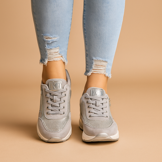 Women’s Wide-Fit Casual Shoes – Comfortable Everyday Wear with Extra Toe Room